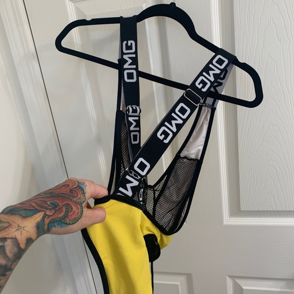 Yellow OMG one piece with strings - Picture 4 of 6